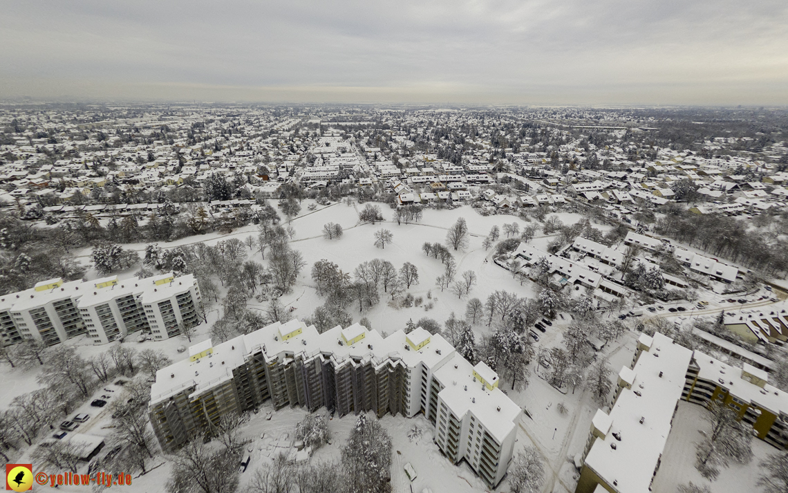 04.12.2021 - Karl-Marx-Ring und Marx-Zentrum in Neuperlach